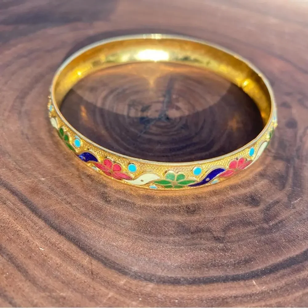 Vintage Gold Tone Raised Enamel Floral Leaf Painted Motif Bangle Bracelet